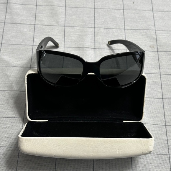 Gorgeous Versace Sunglasses Made in Italy main image 4